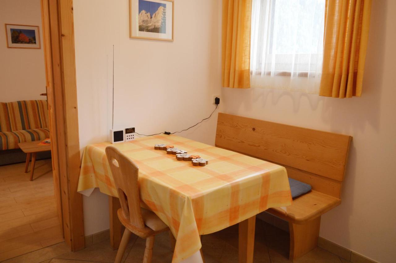 Haus Kohler Bernhard Appartement Welschnofen Buitenkant foto